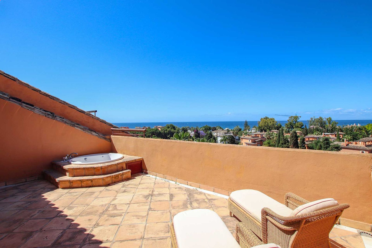 Appartement te koop in Bahía de Marbella | 3 slaapkamers H4074373