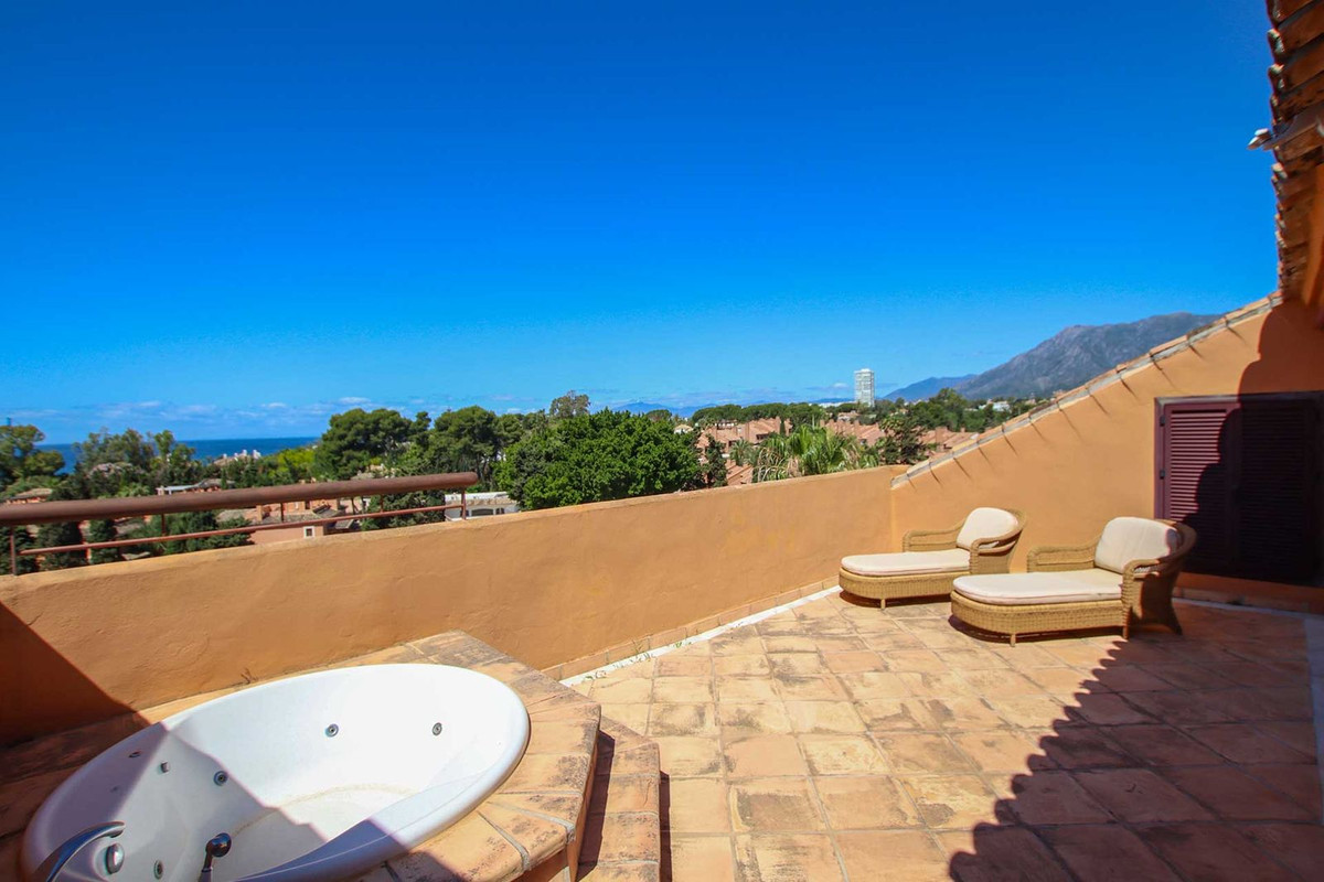 Appartement te koop in Bahía de Marbella | 3 slaapkamers H4074373