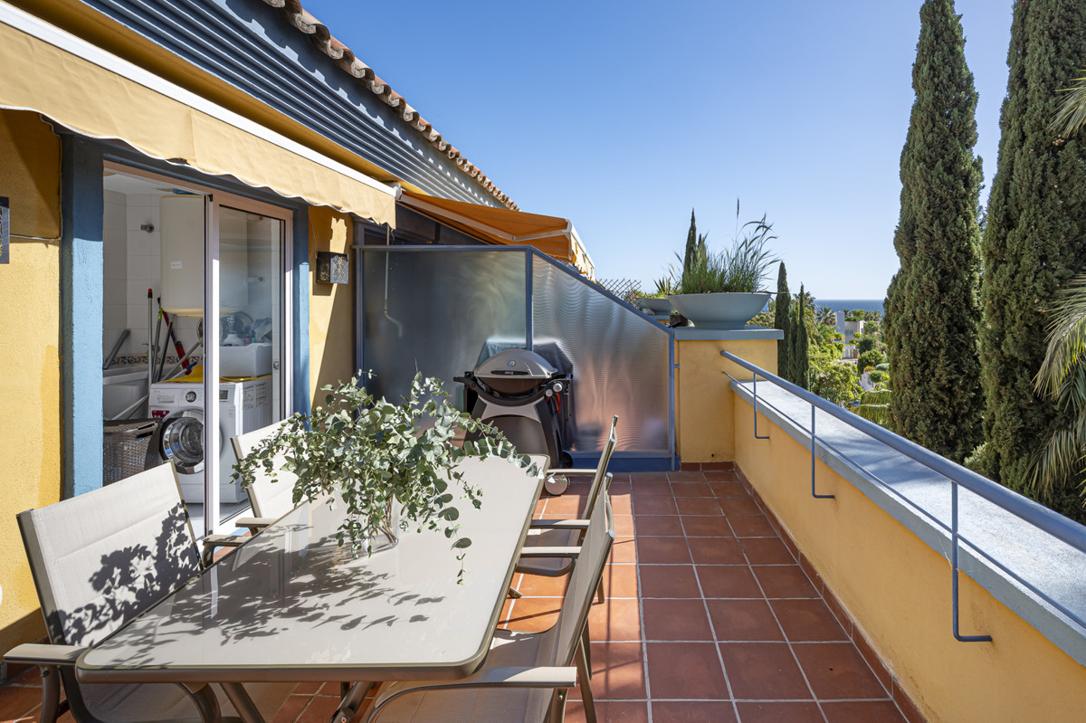 Tussenverdieping Appartement in Bahía de Marbella-1