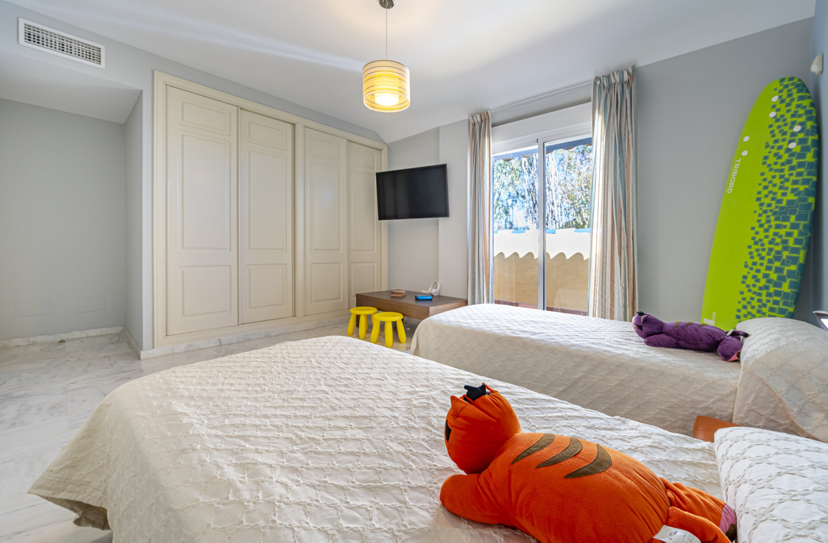 Tussenverdieping Appartement in Bahía de Marbella-22