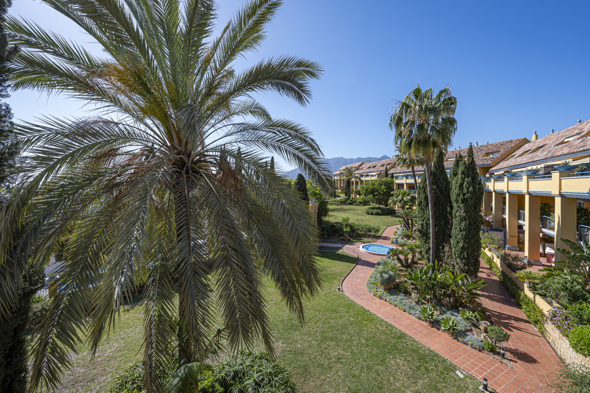 Tussenverdieping Appartement in Bahía de Marbella-28