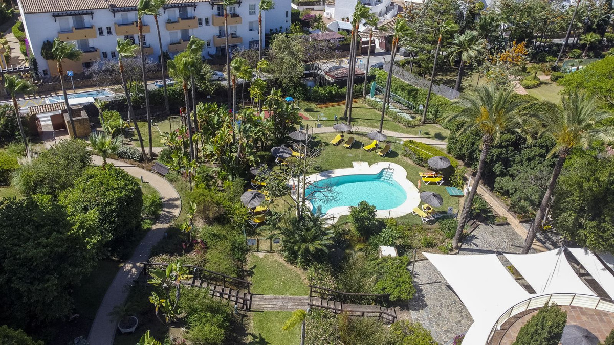 Begane grond appartement in Bahía de Marbella-36