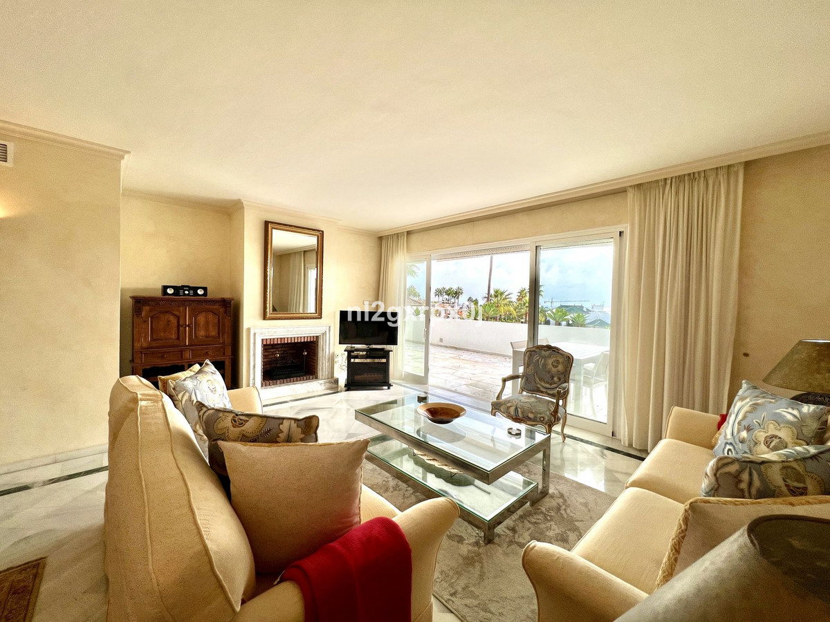 Tussenverdieping Appartement in Bahía de Marbella-16