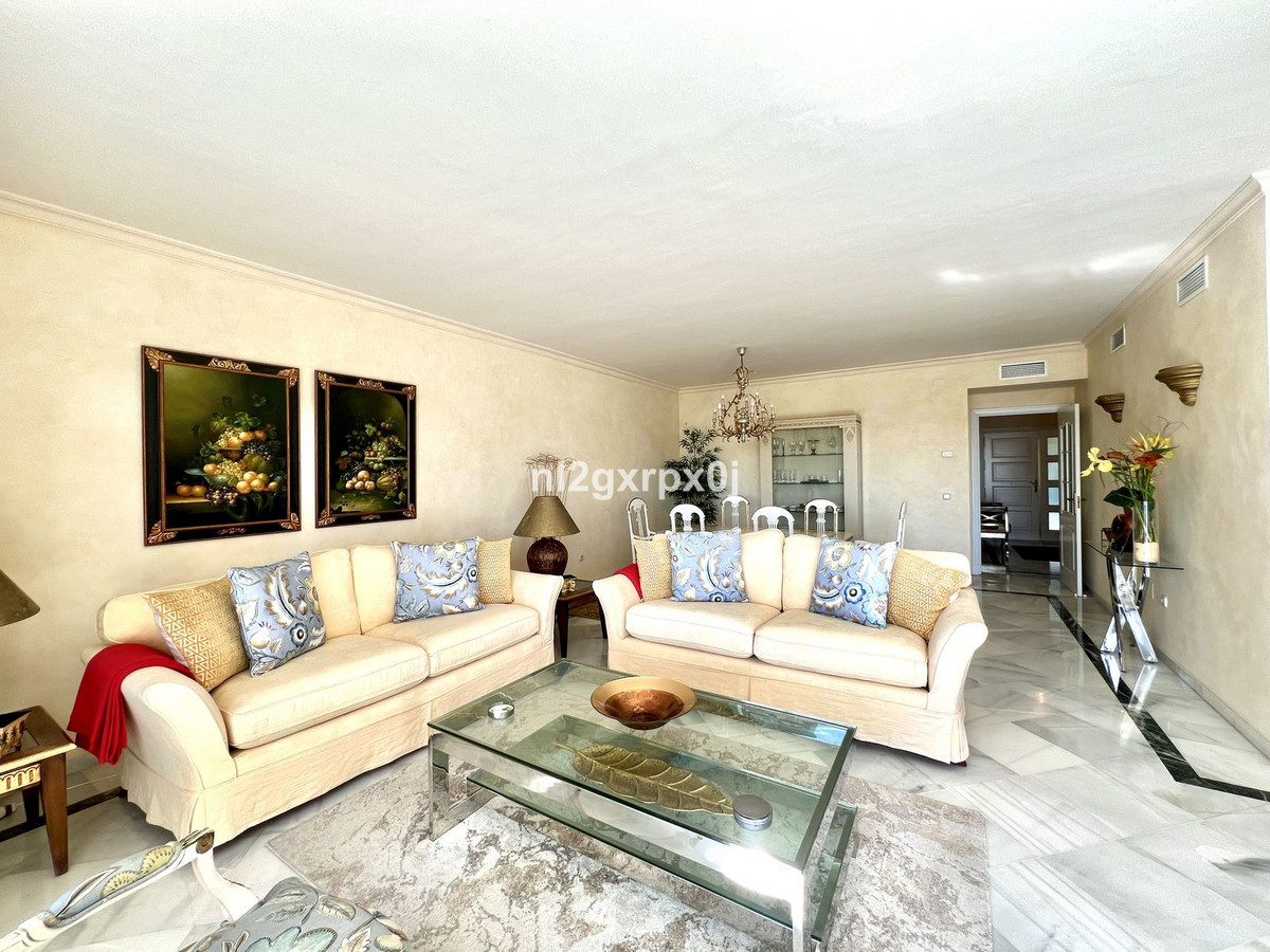 Tussenverdieping Appartement in Bahía de Marbella-21