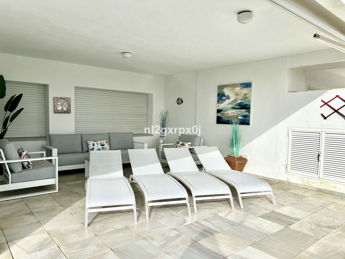 Tussenverdieping Appartement in Bahía de Marbella-34