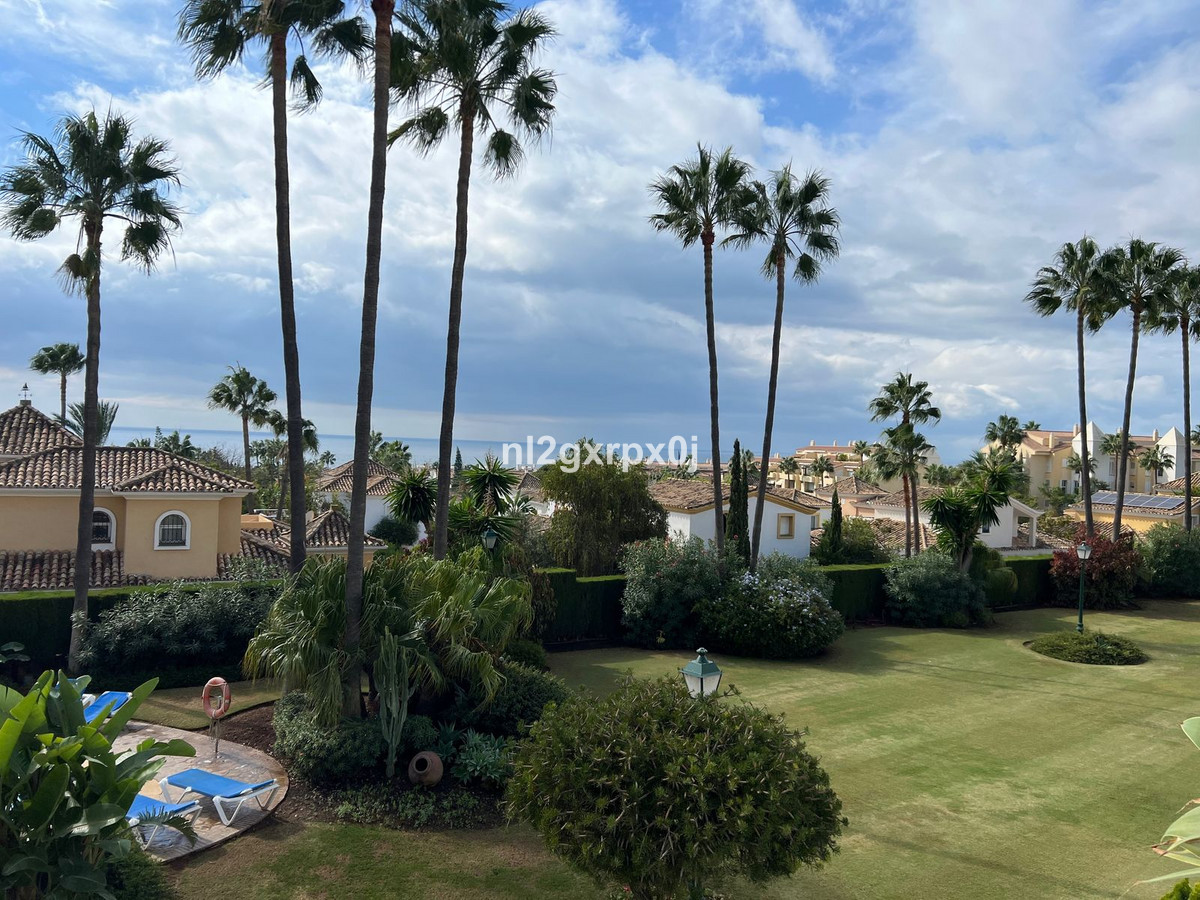 Tussenverdieping Appartement in Bahía de Marbella-4