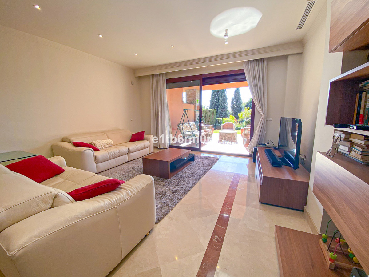 Tussenverdieping Appartement in Bahía de Marbella-15