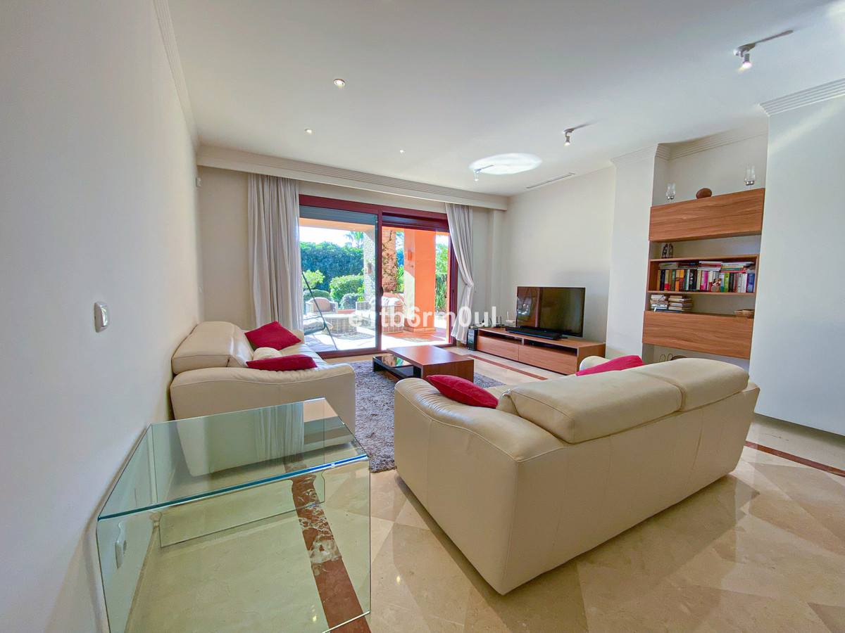 Tussenverdieping Appartement in Bahía de Marbella-19