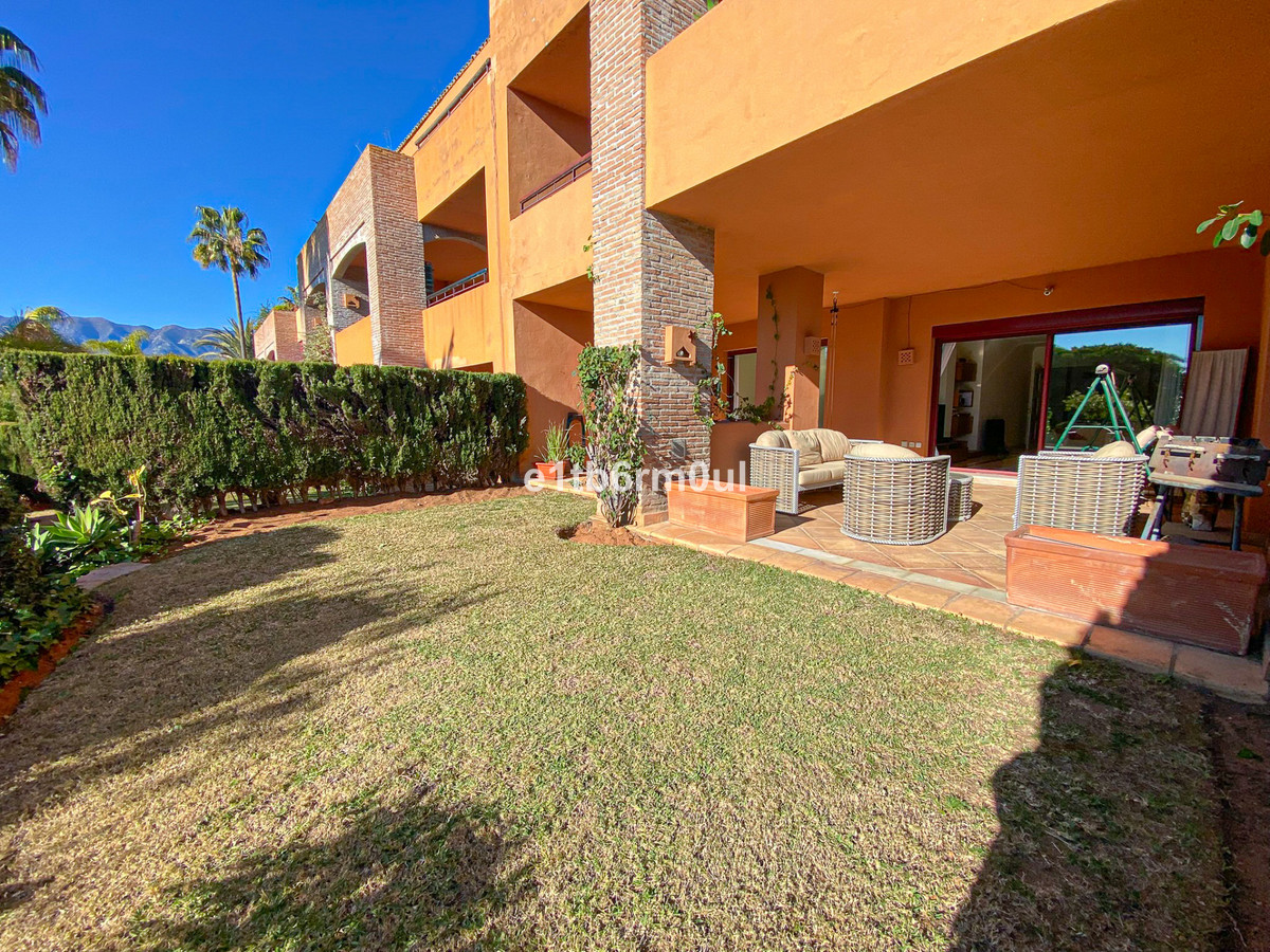 Tussenverdieping Appartement in Bahía de Marbella-7