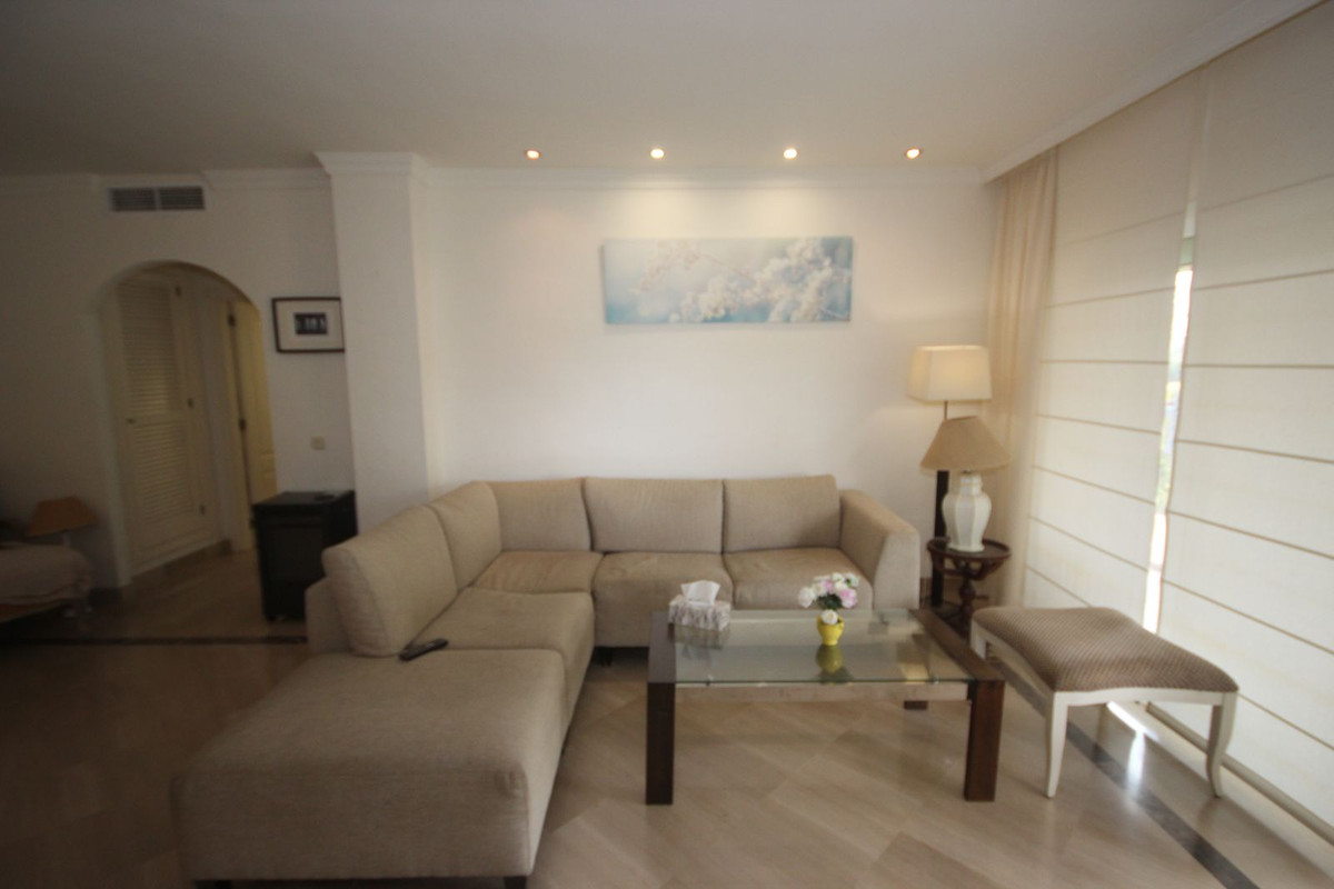Begane grond appartement in Bahía de Marbella-26