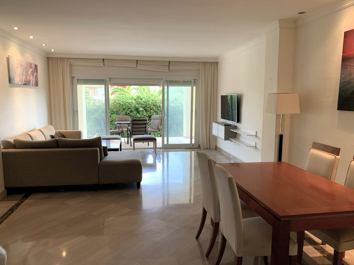 Begane grond appartement in Bahía de Marbella-3