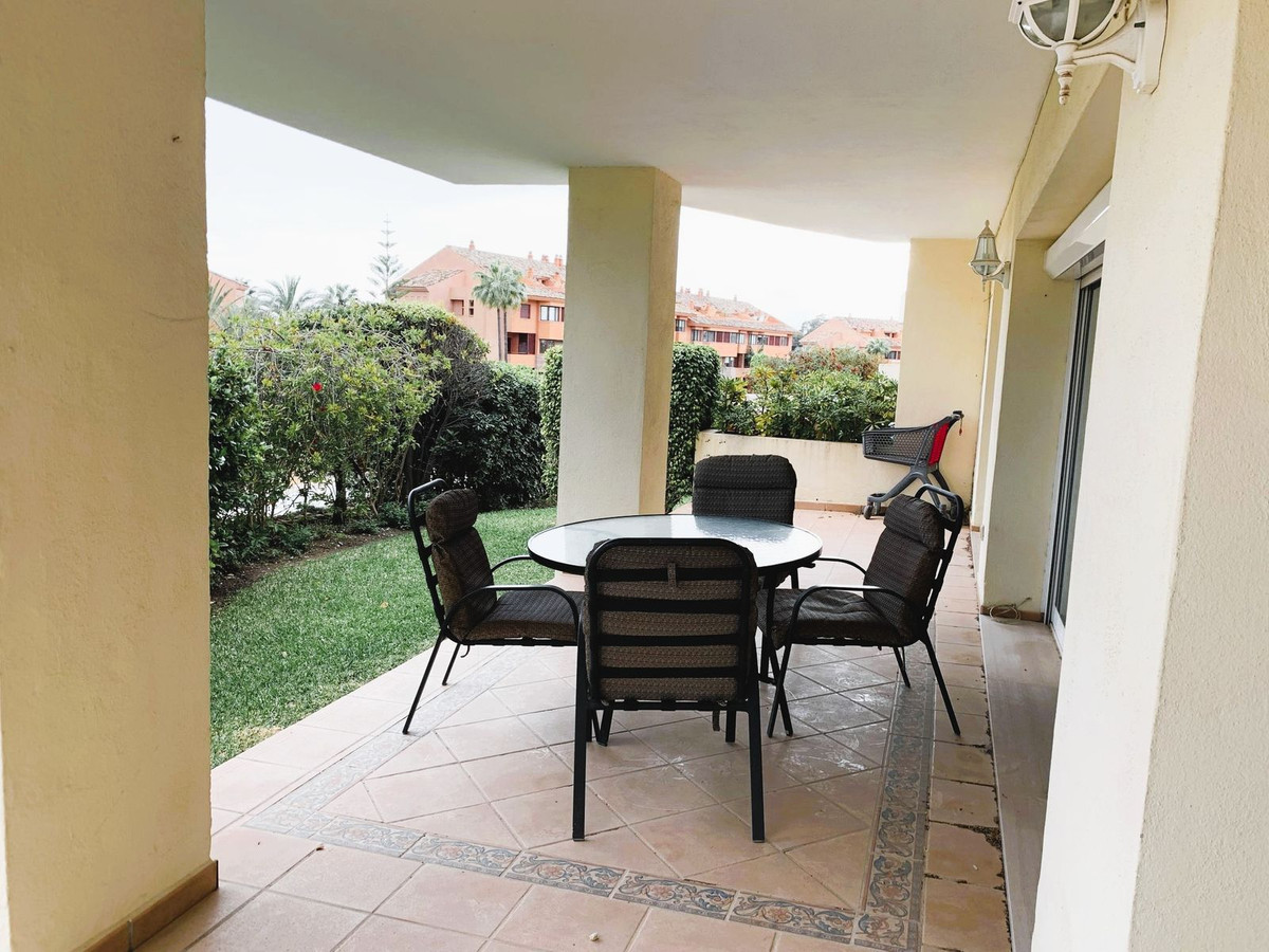 Begane grond appartement in Bahía de Marbella-6