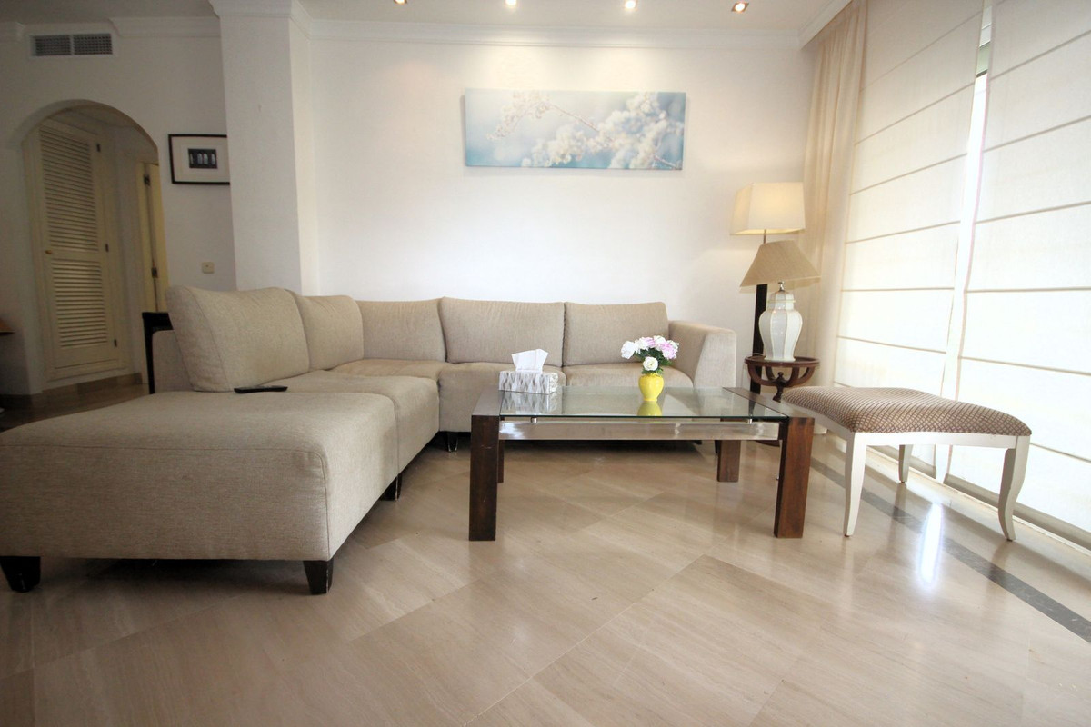 Begane grond appartement in Bahía de Marbella-7