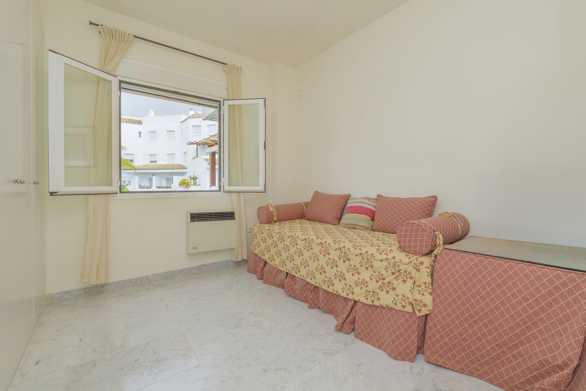Appartement te koop in Bahía de Marbella | 3 slaapkamers H5038732