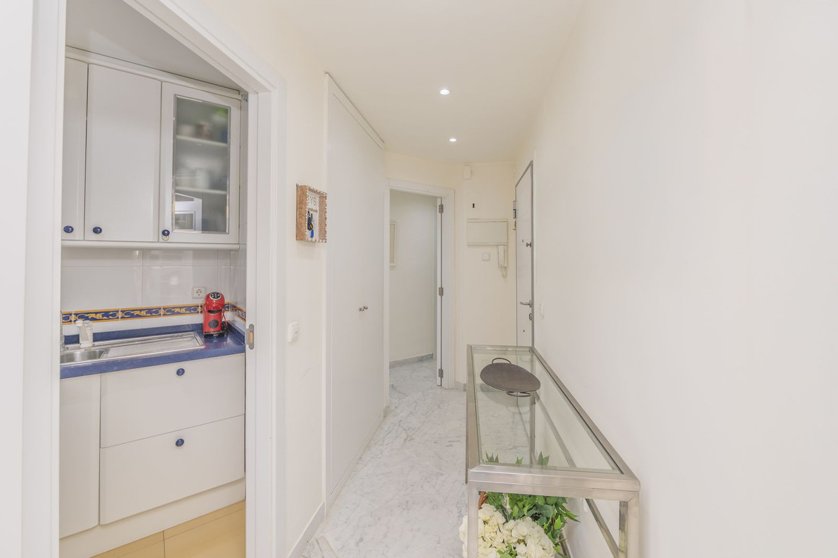 Appartement te koop in Bahía de Marbella | 3 slaapkamers H5038732
