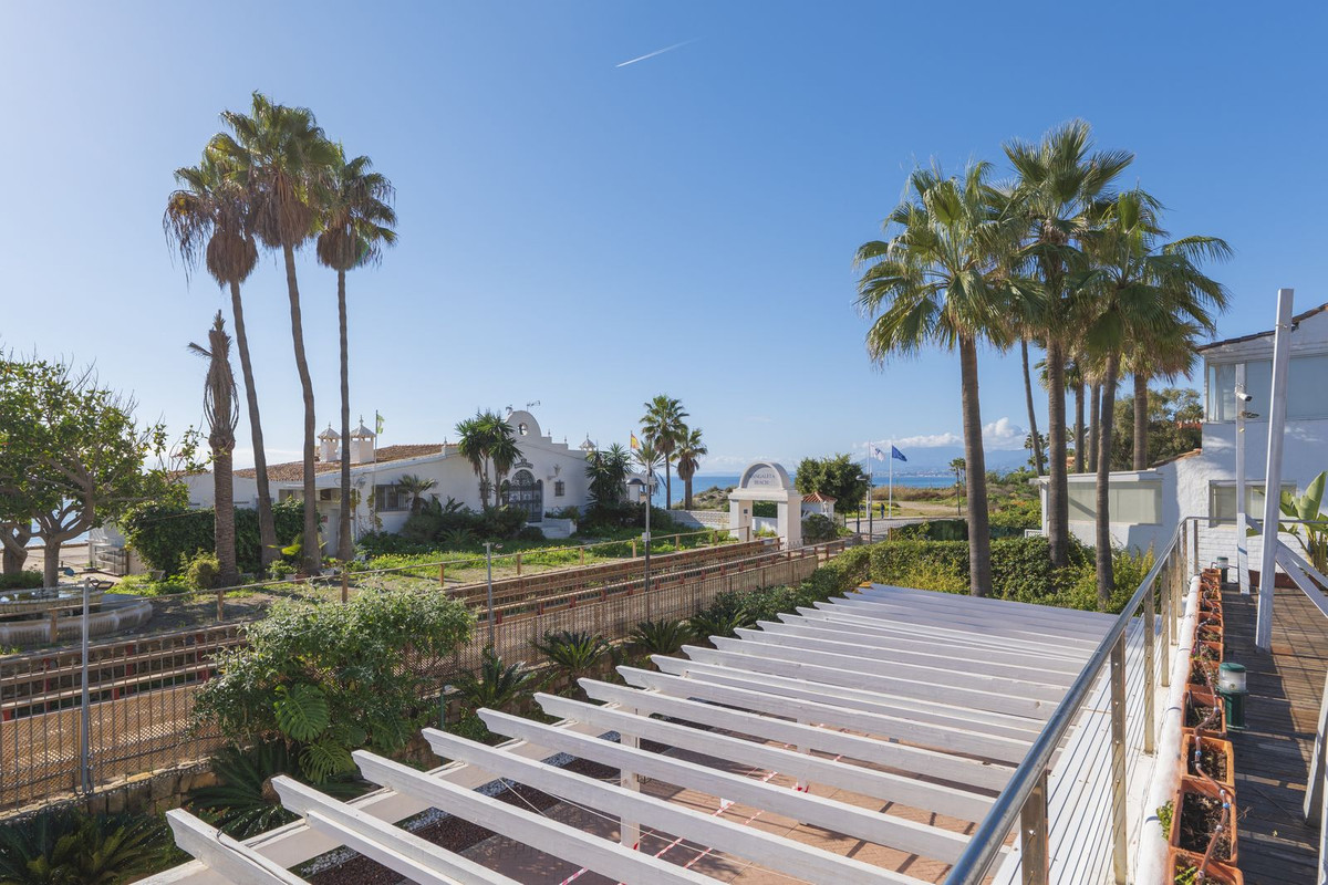 Appartement te koop in Bahía de Marbella | 3 slaapkamers H5038732