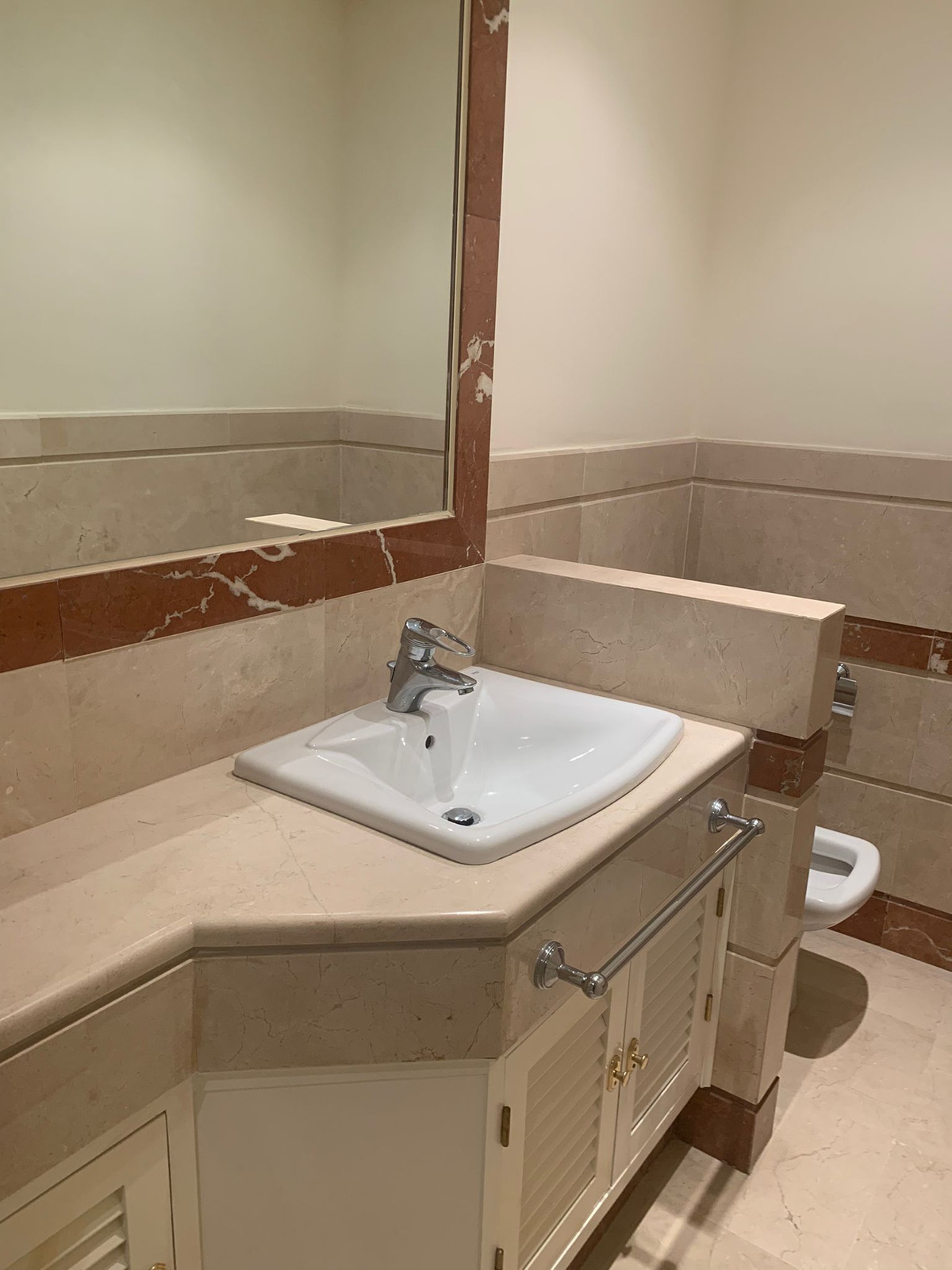 Appartement te koop in Bahía de Marbella | 3 slaapkamers H5048143