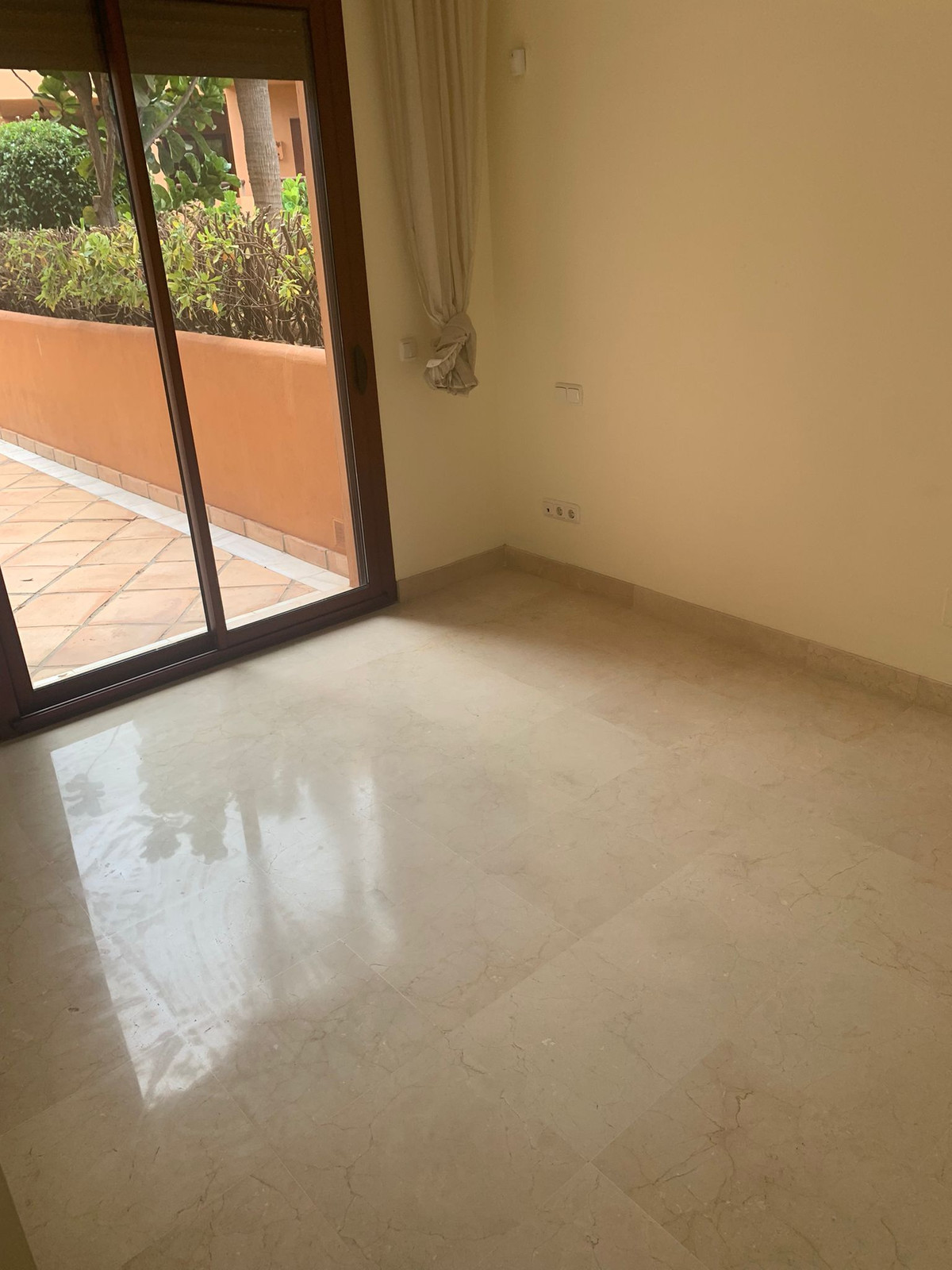 Appartement te koop in Bahía de Marbella | 3 slaapkamers H5048143