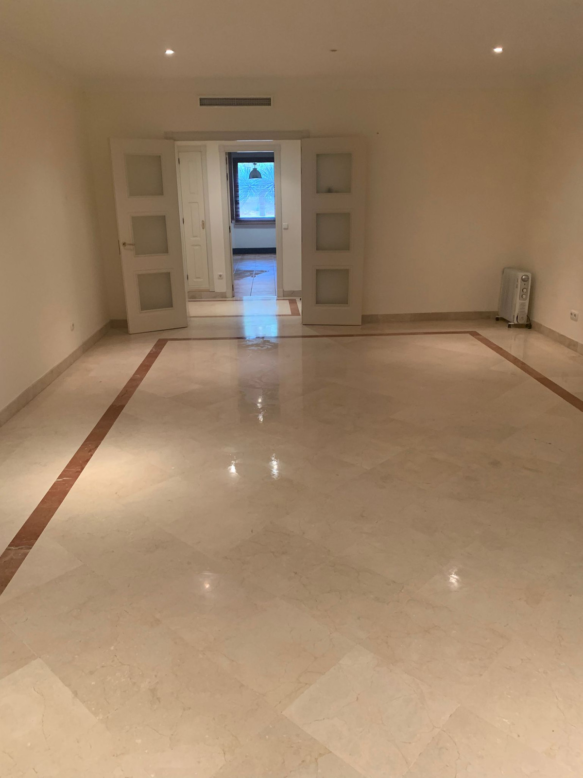 Appartement te koop in Bahía de Marbella | 3 slaapkamers H5048143