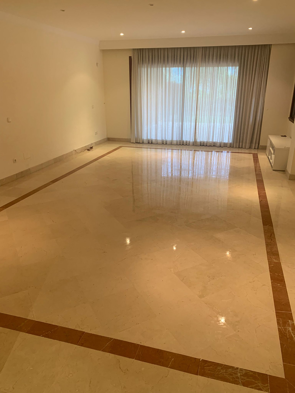 Appartement te koop in Bahía de Marbella | 3 slaapkamers H5048143