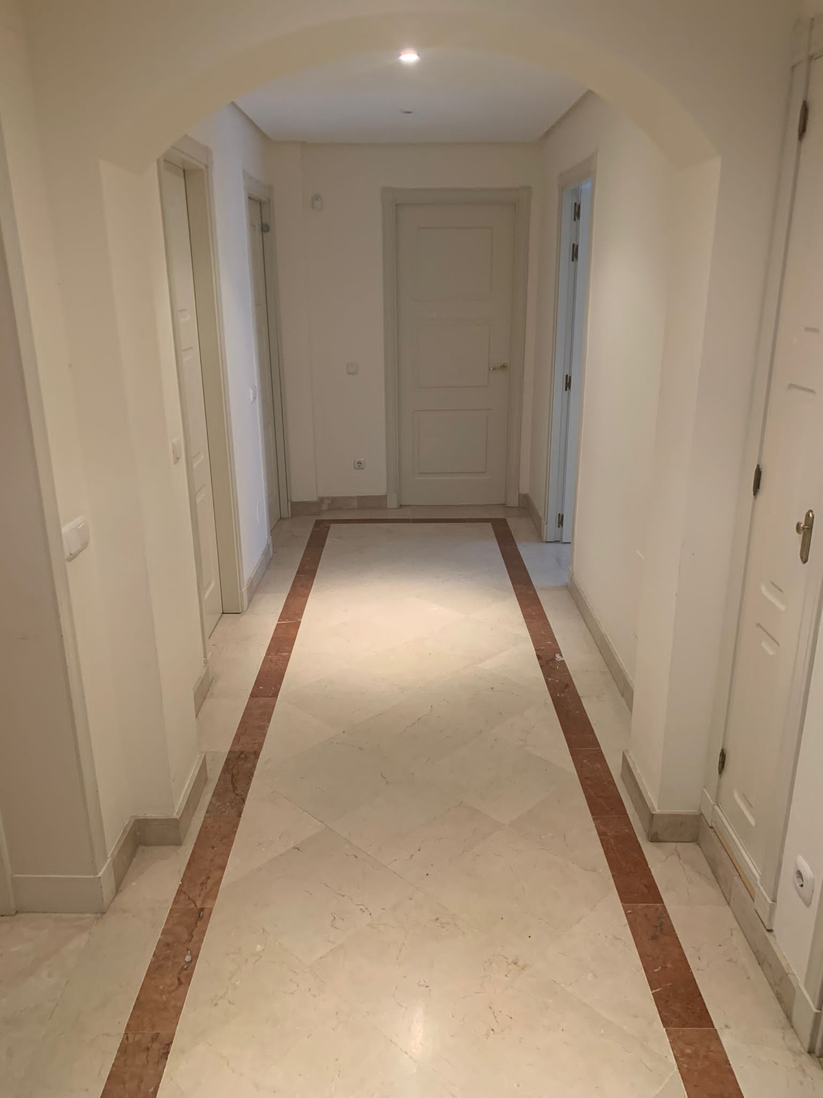 Appartement te koop in Bahía de Marbella | 3 slaapkamers H5048143
