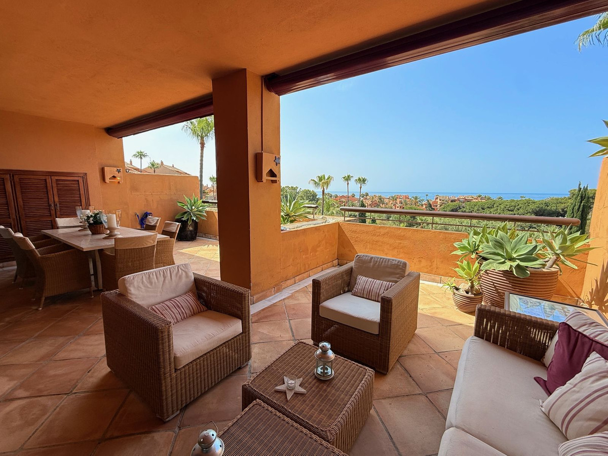 Apartment te koop in Bahía de Marbella | 2 slaapkamers H5071180