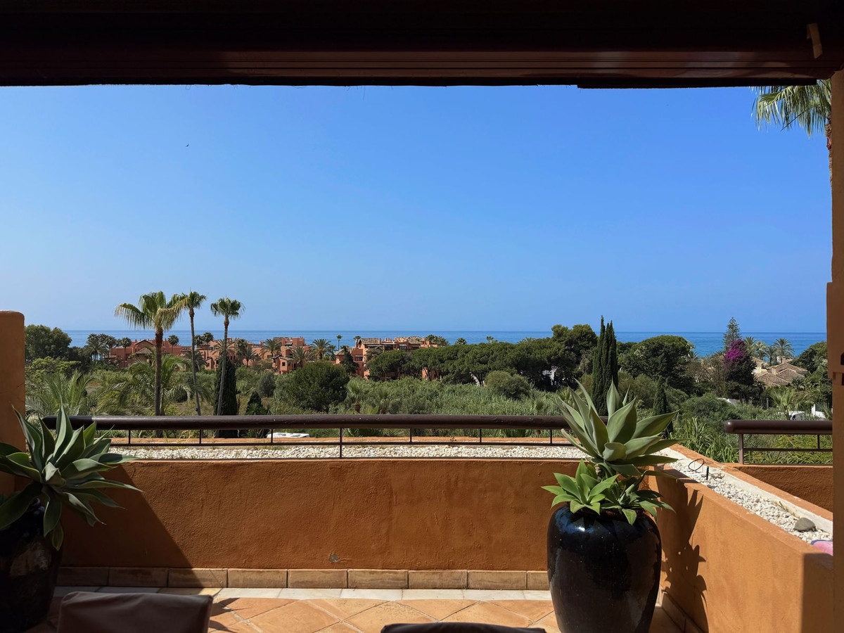 Apartment te koop in Bahía de Marbella | 2 slaapkamers H5071180