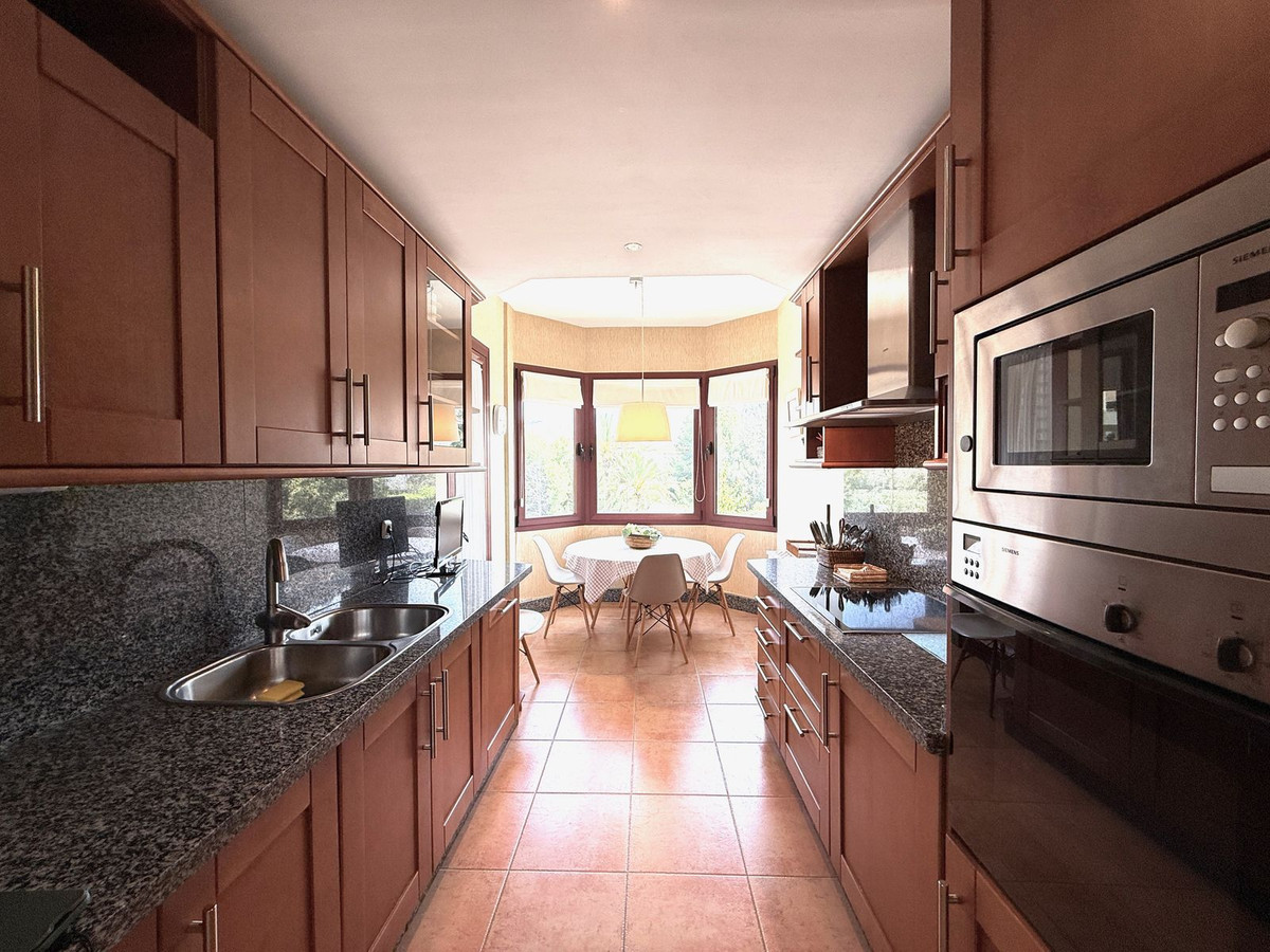Apartment te koop in Bahía de Marbella | 2 slaapkamers H5071180