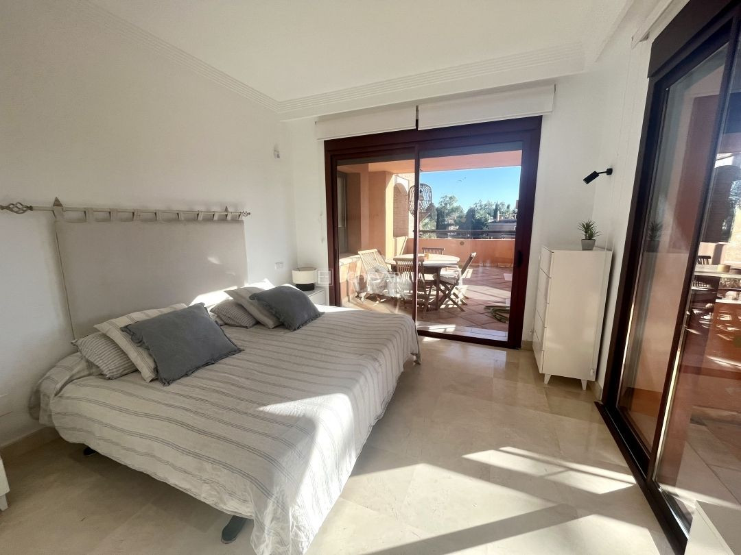 Appartement te koop in Bahía de Marbella | 3 slaapkamers H5074459