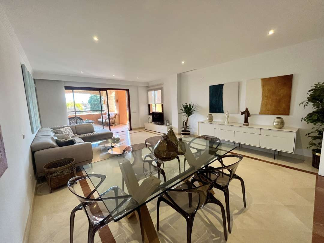 Appartement te koop in Bahía de Marbella | 3 slaapkamers H5074459