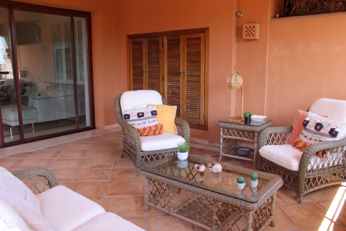 Appartement te koop in Bahía de Marbella | 3 slaapkamers H5074459