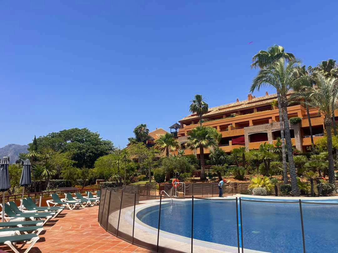 Appartement te koop in Bahía de Marbella | 3 slaapkamers H5074459