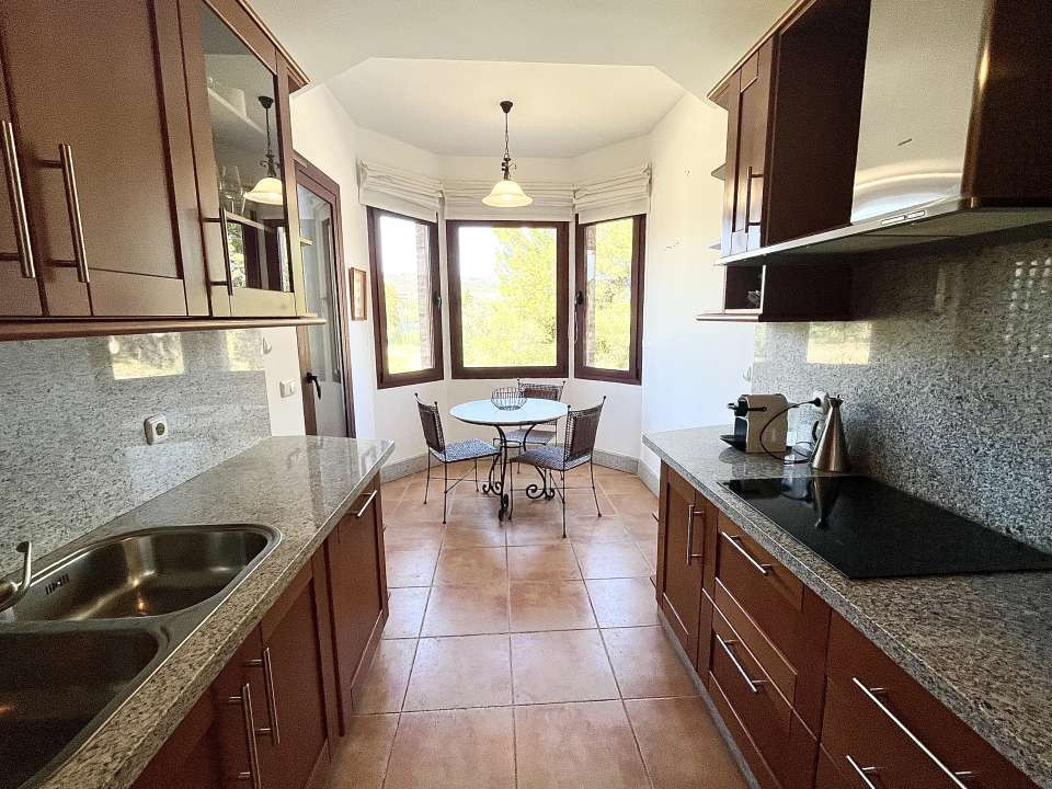 Appartement te koop in Bahía de Marbella | 3 slaapkamers H5074459