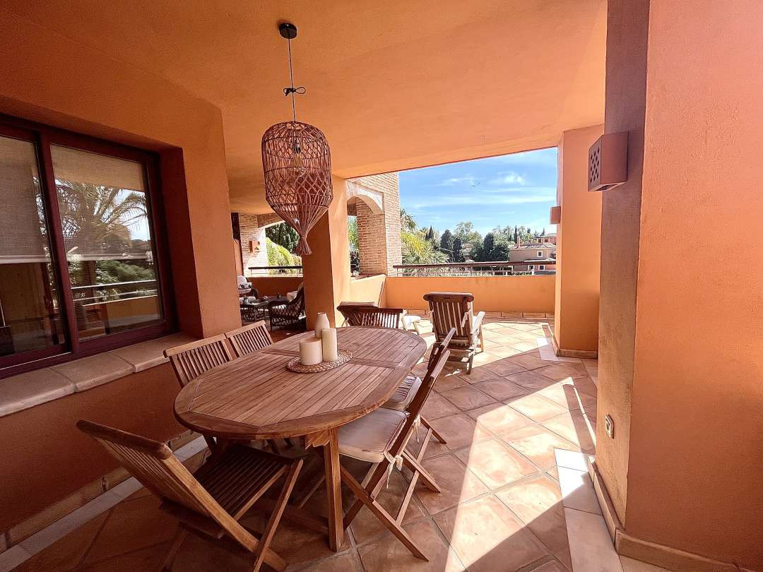Appartement te koop in Bahía de Marbella | 3 slaapkamers H5074459