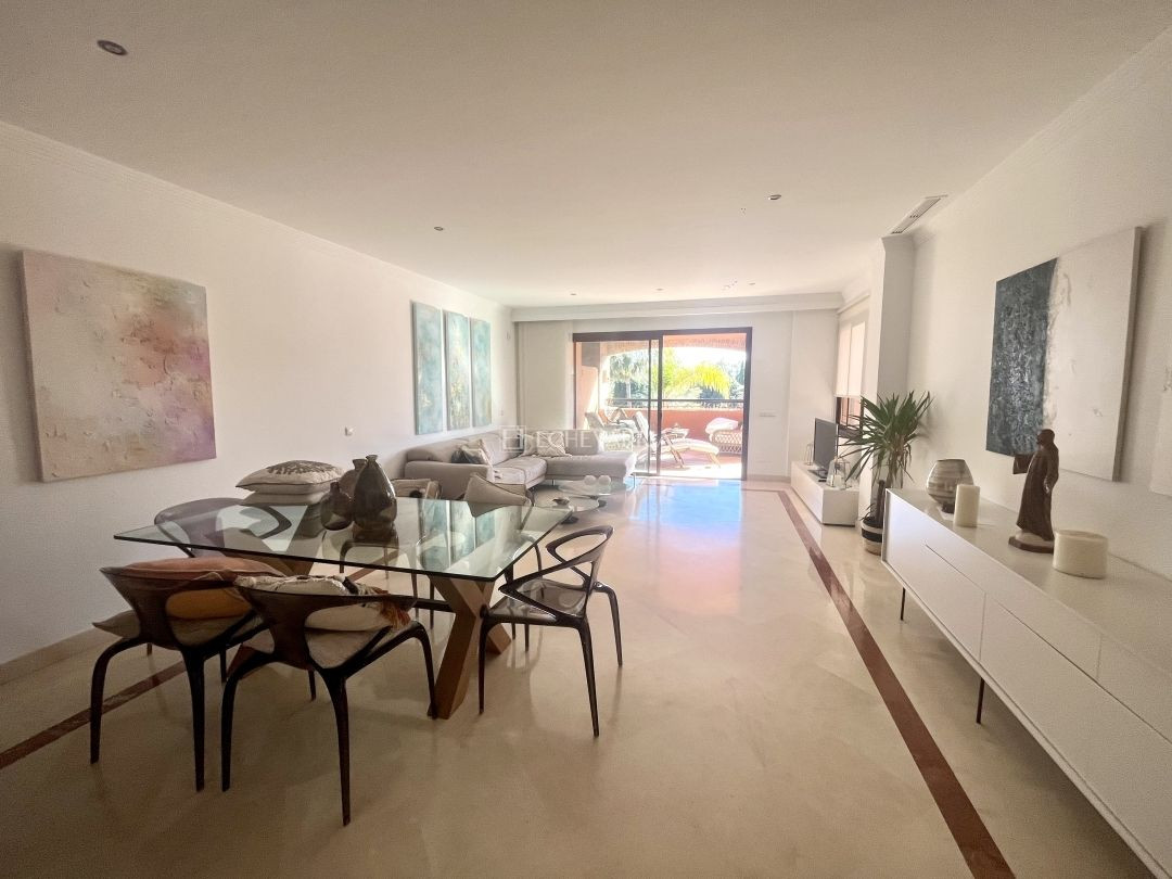 Appartement te koop in Bahía de Marbella | 3 slaapkamers H5074459