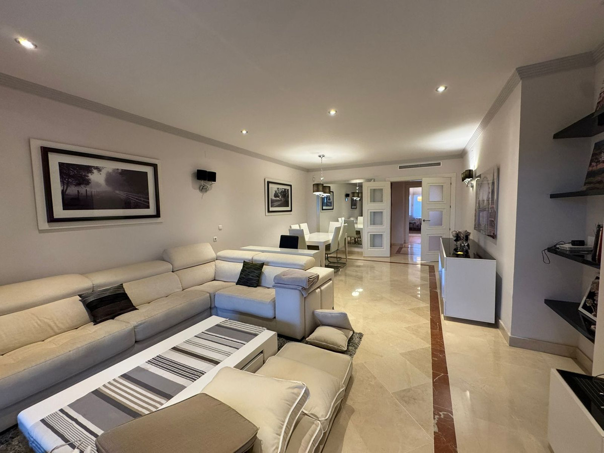 Appartement te koop in Bahía de Marbella | 2 slaapkamers H5107321