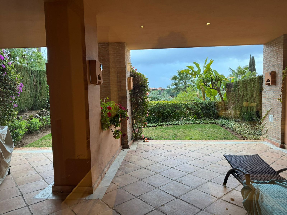 Appartement te koop in Bahía de Marbella | 2 slaapkamers H5107321