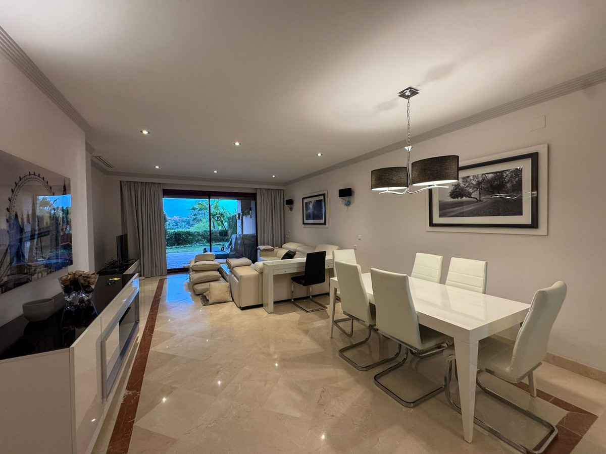 Appartement te koop in Bahía de Marbella | 2 slaapkamers H5107321