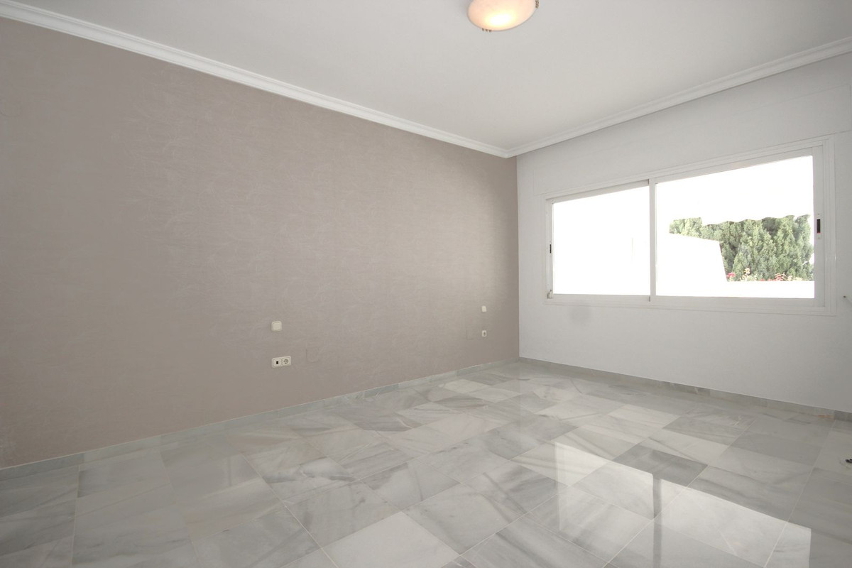 Appartement te koop in Bahía de Marbella | 2 slaapkamers H5129614