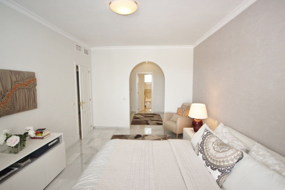 Appartement te koop in Bahía de Marbella | 2 slaapkamers H5129614