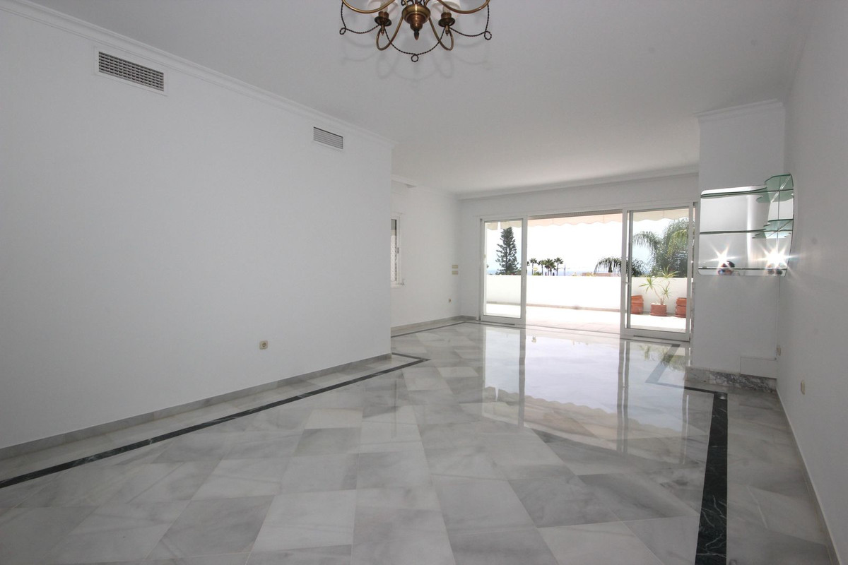 Appartement te koop in Bahía de Marbella | 2 slaapkamers H5129614