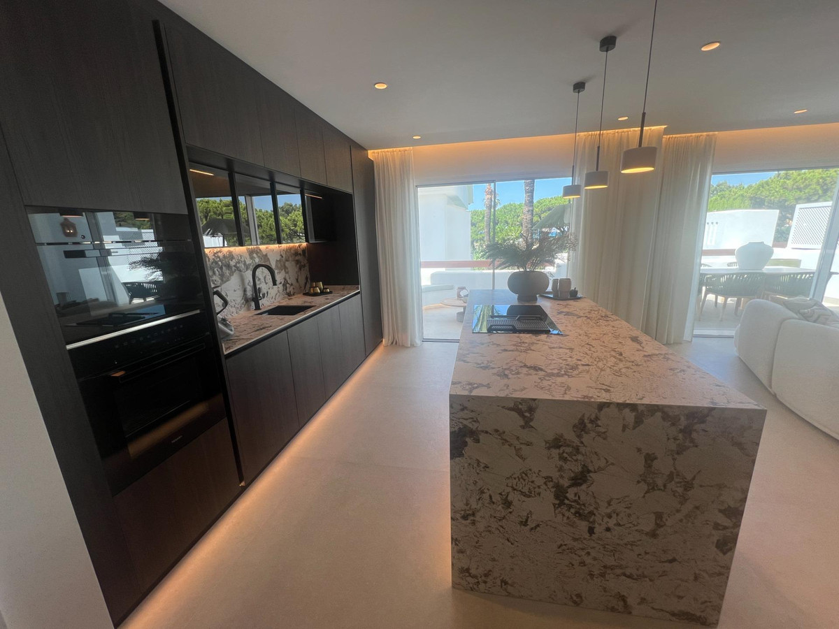 Appartement te koop in Bahía de Marbella | 3 slaapkamers H5130448