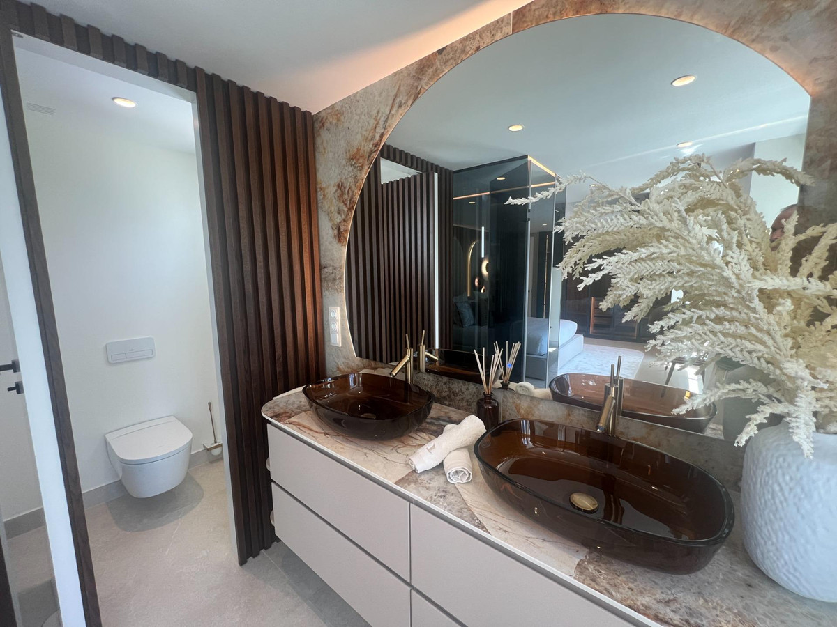 Appartement te koop in Bahía de Marbella | 3 slaapkamers H5130448