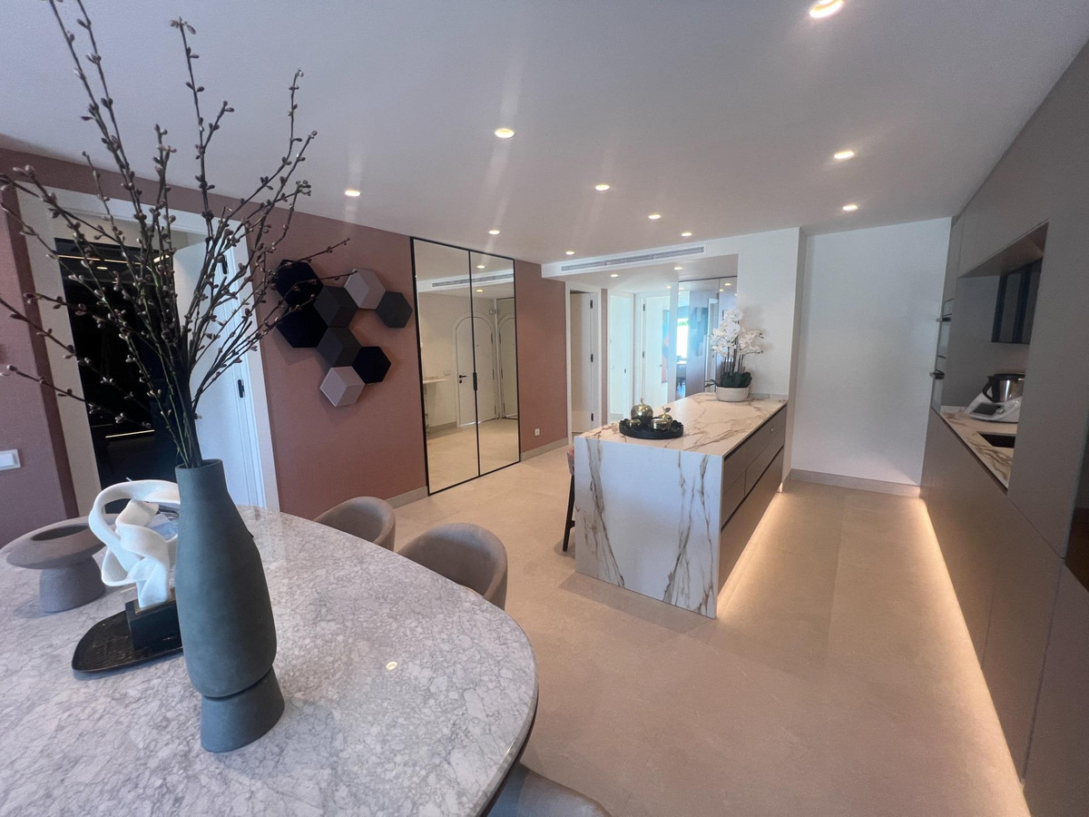 Appartement te koop in Bahía de Marbella | 3 slaapkamers H5130448