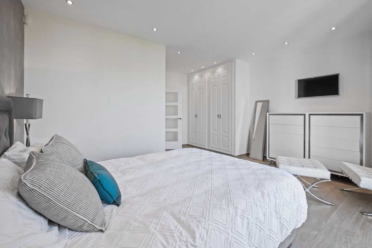 Huis te koop in Bahía de Marbella | 4 slaapkamers H5137585