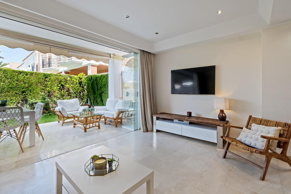 Huis te koop in Bahía de Marbella | 4 slaapkamers H5137585
