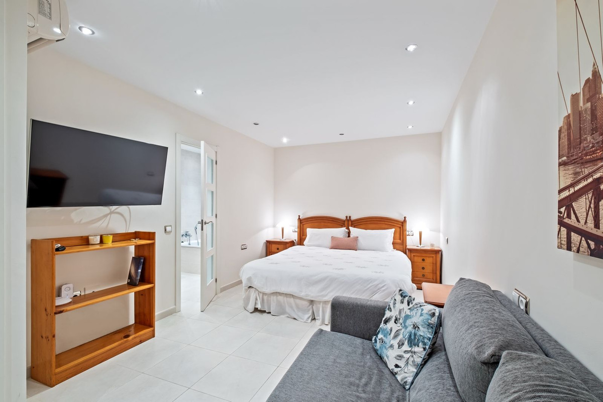 Huis te koop in Bahía de Marbella | 4 slaapkamers H5137585