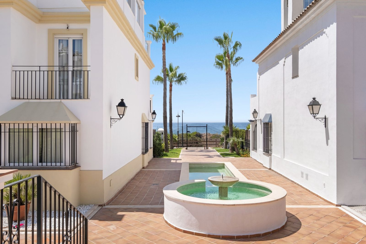 Huis te koop in Bahía de Marbella | 4 slaapkamers H5137585