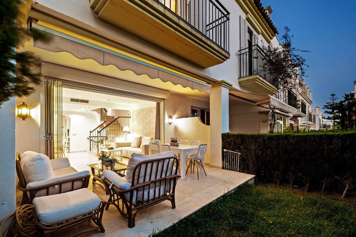 Huis te koop in Bahía de Marbella | 4 slaapkamers H5137585