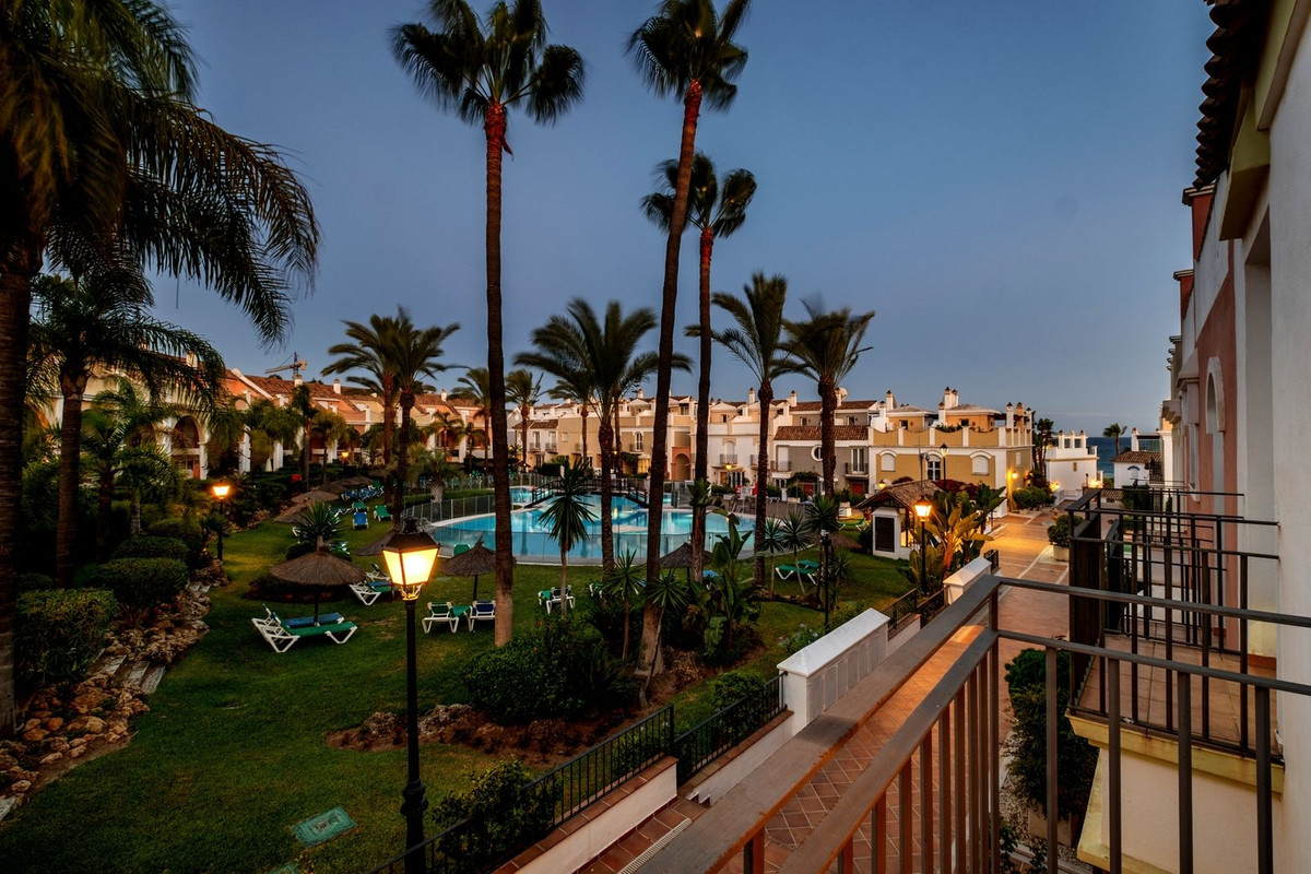 Huis te koop in Bahía de Marbella | 4 slaapkamers H5137585
